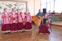 Весна, цветы и комплименты